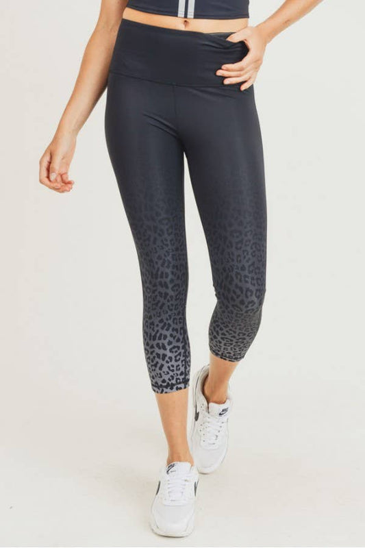 Leopard Tip Ombre Print Capri Leggings