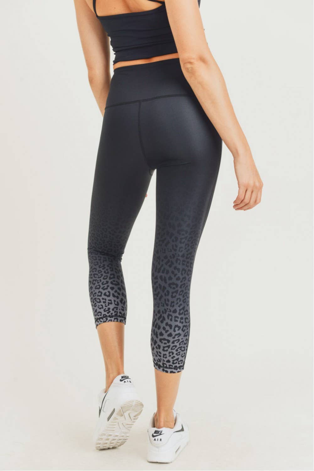 Leopard Tip Ombre Print Capri Leggings